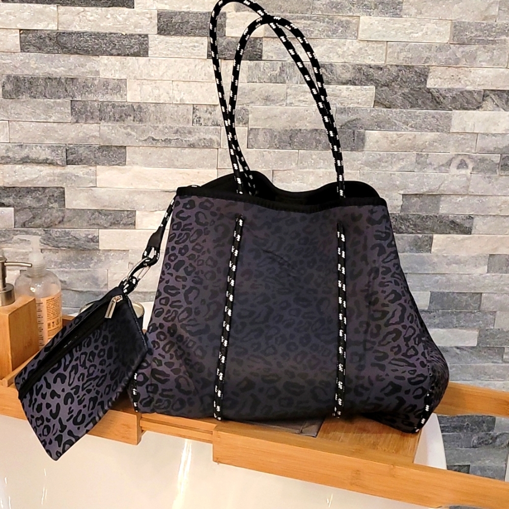 Neoprene bag